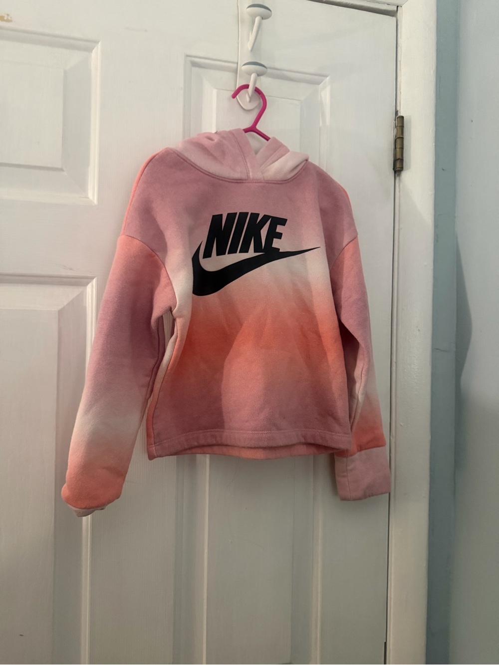 Nike Girls Size 6 Pink Coral Ombré Logo Pullover Hoodie